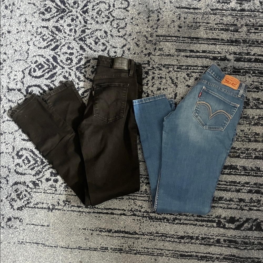 SET OF TWO! Women’s Levi’s 524 Skinny size 27 Denim and Black